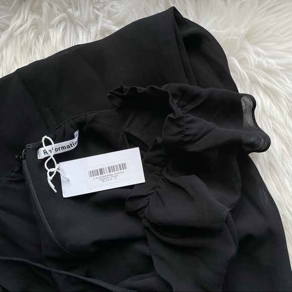 Reformation // Butterfly Off Shoulder Long Dress - Picture 9 of 12